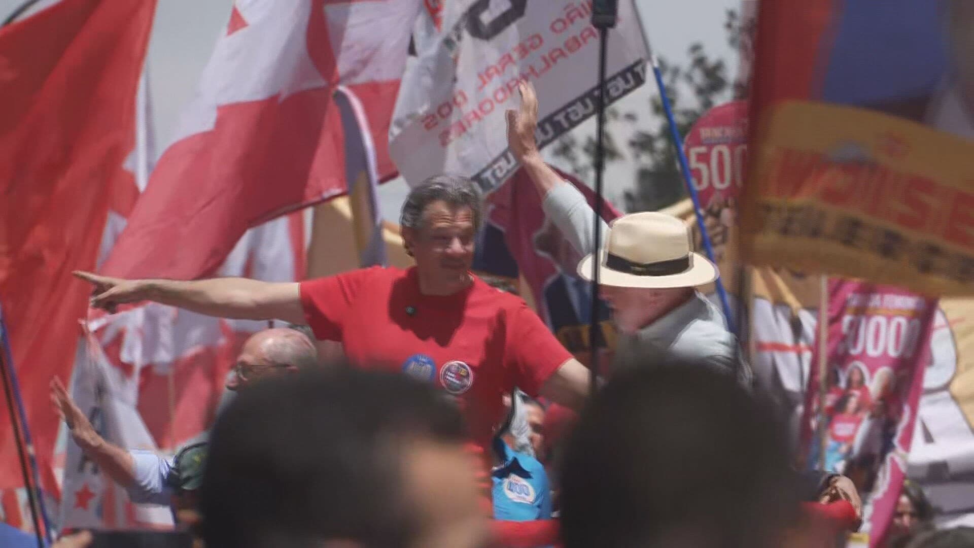 Lula e Haddad realizam ato de campanha na Rua Augusta