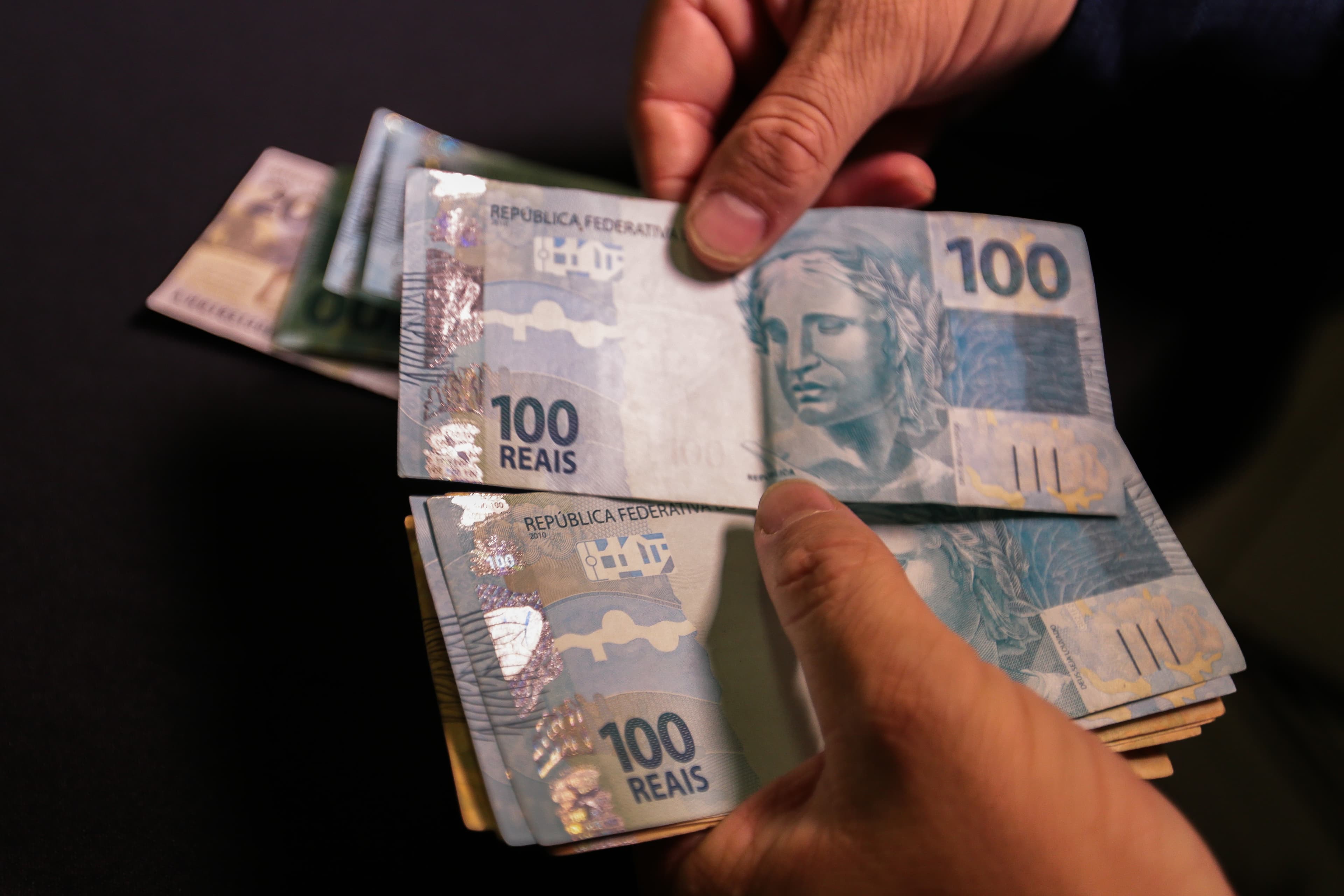Orientações sobre Crédito Consignado e Endividamento Familiar