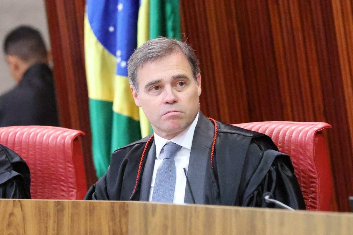 PGR cobra explicações de André Mendonça sobre relatório do Coaf