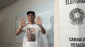 Cleitinho Azevedo Participa de Votação em Divinópolis, MG