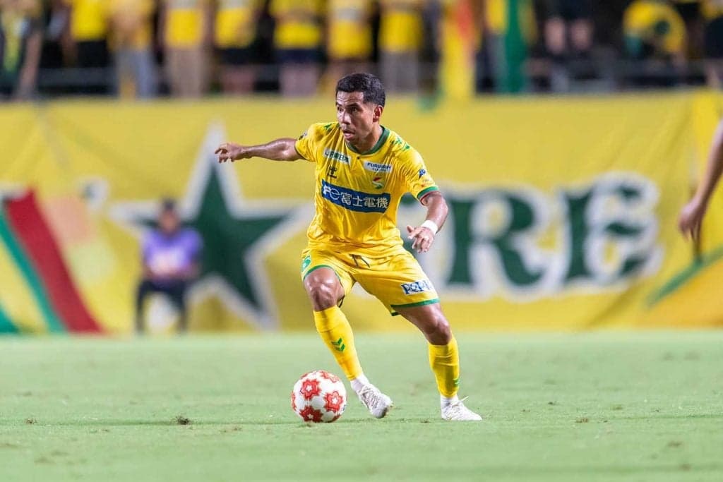 Dudu Pacheco brilha em vitória do JEF United na Copa da Liga Japonesa