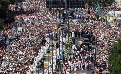 Papa Leão XIV convoca mais de um milhão em Madri pela fé católica
