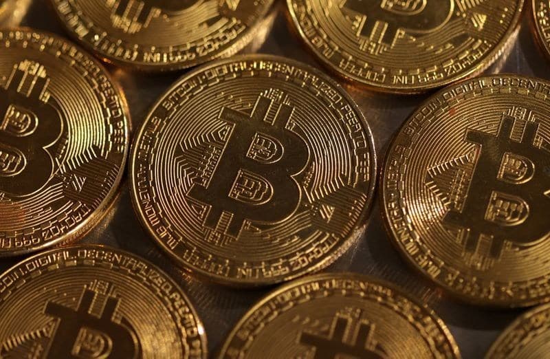 Bitcoin supera US$ 68 mil impulsionado por recompra do Tesouro dos EUA