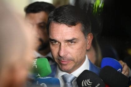 Ministério critica Flávio Bolsonaro por demanda em audiência nos EUA