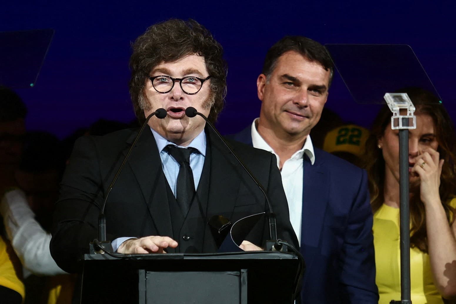 Mauro Vieira convoca embaixador após discurso polêmico de Milei