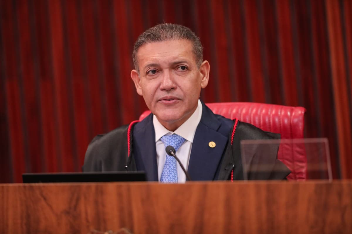 Presidente do TSE pede cuidado com informações antes das eleições