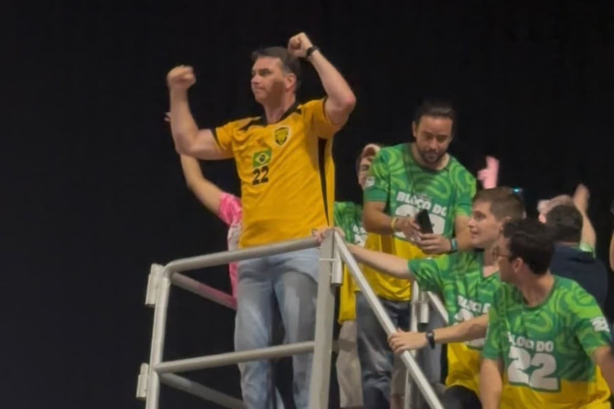 Flávio Bolsonaro é candidato à Presidência pelo PL com número 22