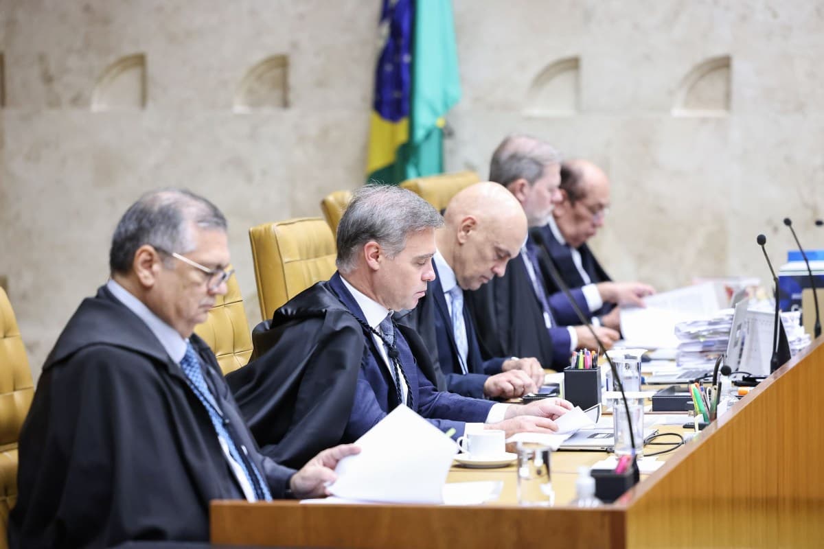 Conflito entre ministros do STF intensifica divisão na Corte