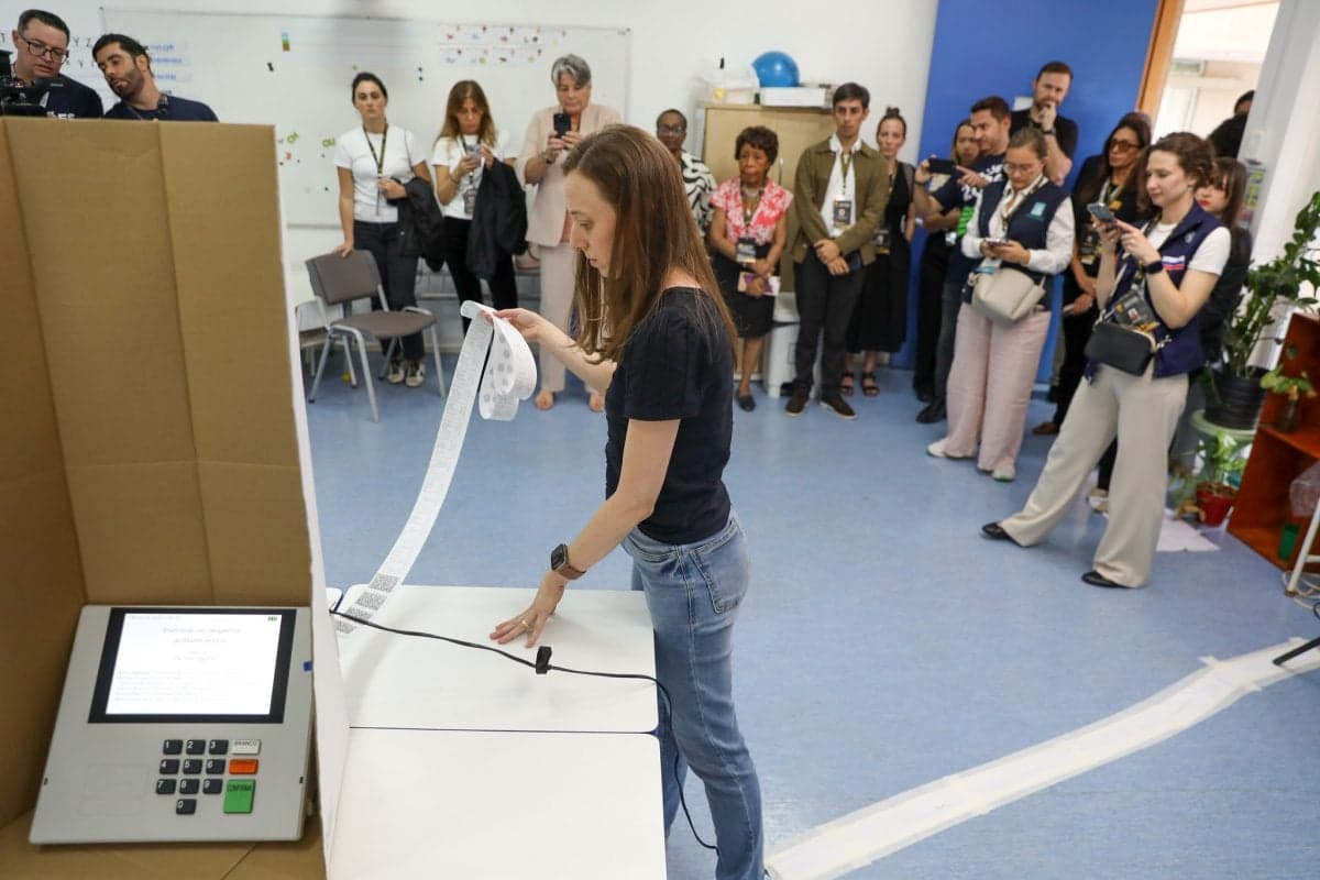 TSE planeja missões internacionais para monitorar eleições