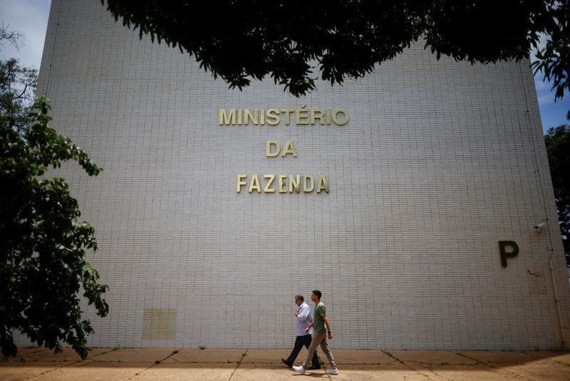 Ministério da Fazenda mantém imposto de exportação sobre petróleo