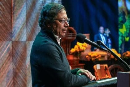Petro questiona resultado preliminar da eleição na Colômbia