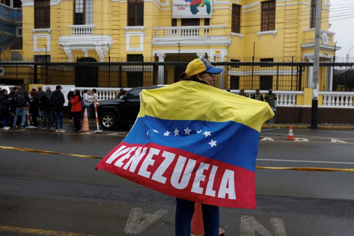 Peru e Venezuela retomam relações diplomáticas após ruptura em 2024