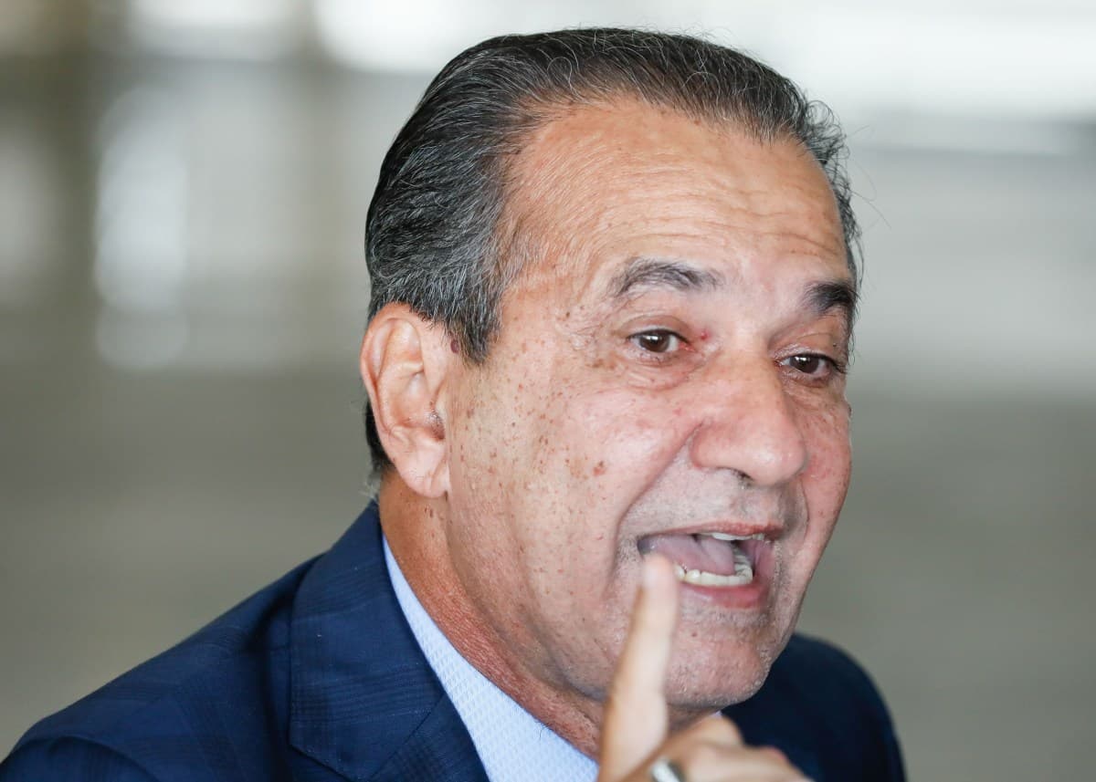 STF revoga cautelares e arquiva investigação contra pastor Silas Malafaia