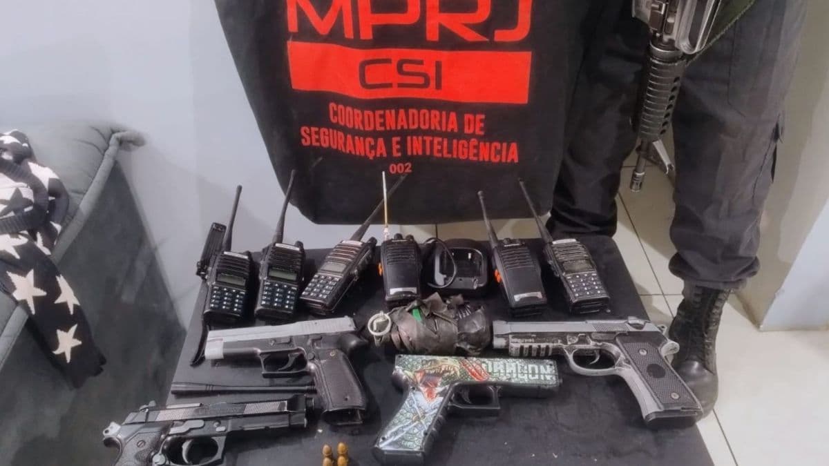 Policiais militares presos em operação na Baixada Fluminense