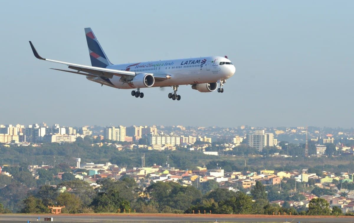 CEO da Latam alerta sobre impactos de mudança na jornada dos aeronautas