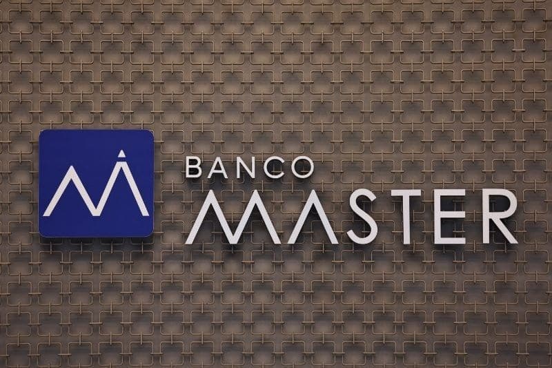 Ex-diretor do Banco Central recebeu R$ 3,8 milhões em pagamentos