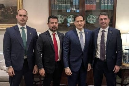 Deputados do PT propõem crime de traição à pátria com penas severas