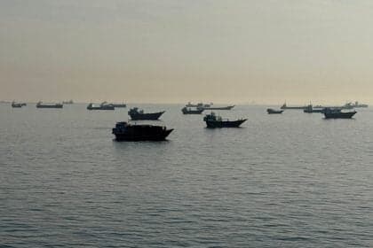 EUA suspendem bloqueio naval ao Irã após novo acordo de paz