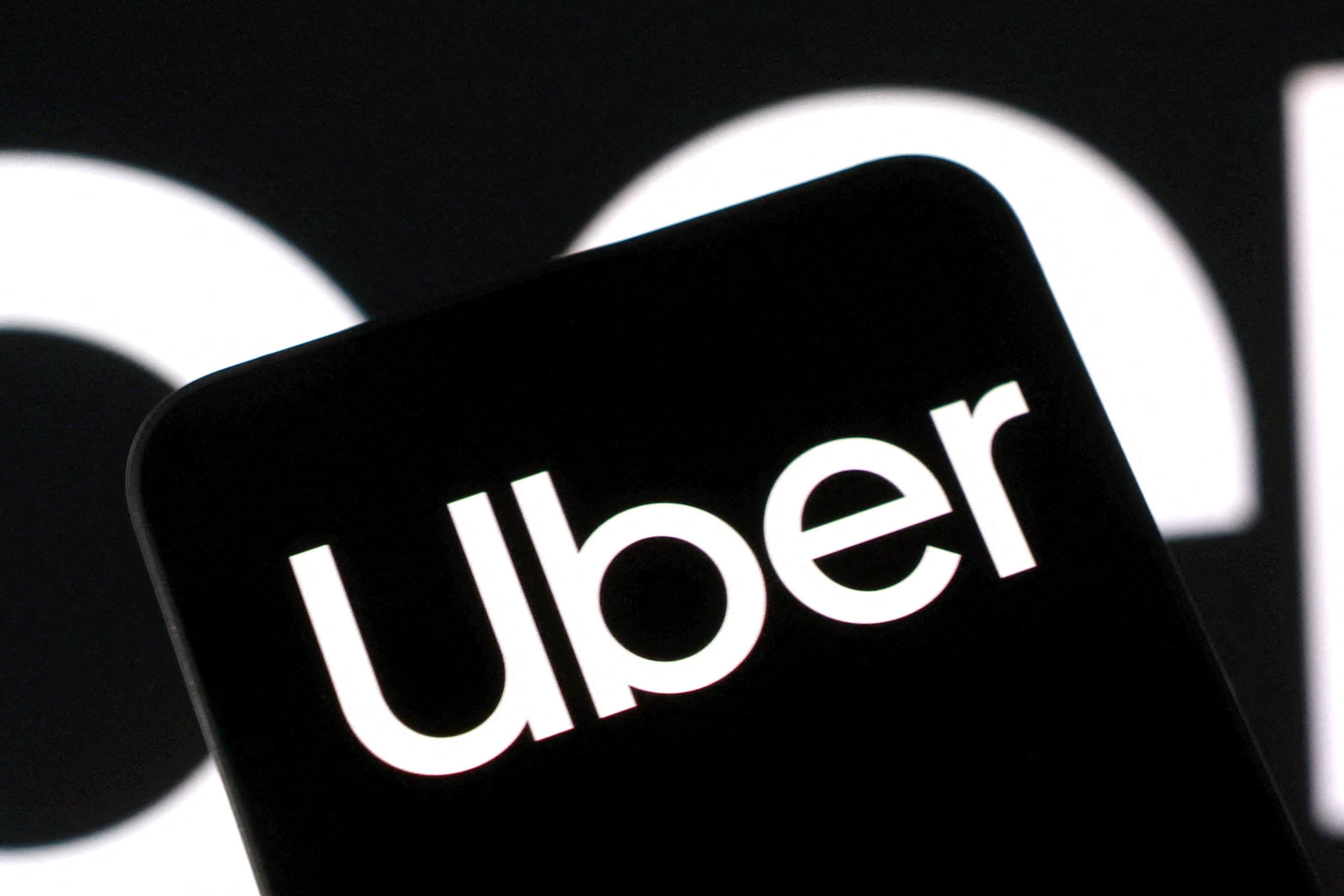 Uber anuncia demissão de 3.300 funcionários em reestruturação