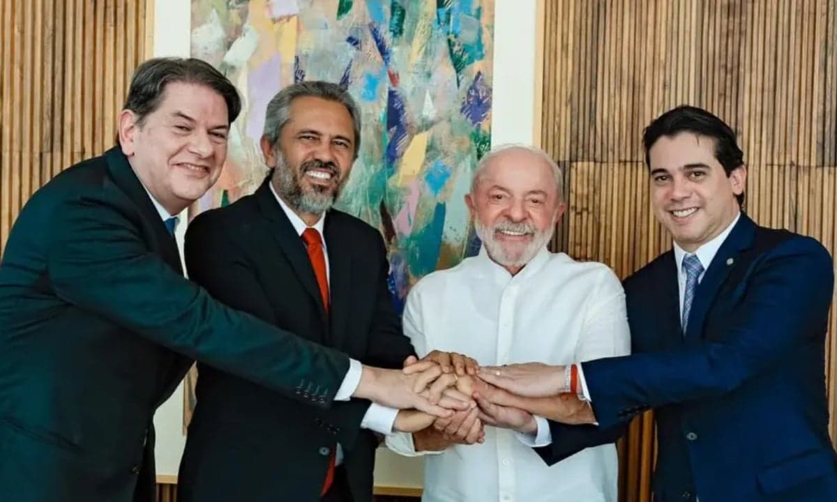 Cid Gomes confirma candidaturao Senado a pedido de Lula