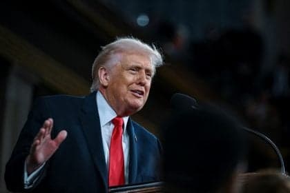 Juiz Federal Suspende Reformas Ordenadas por Donald Trump na Casa Branca
