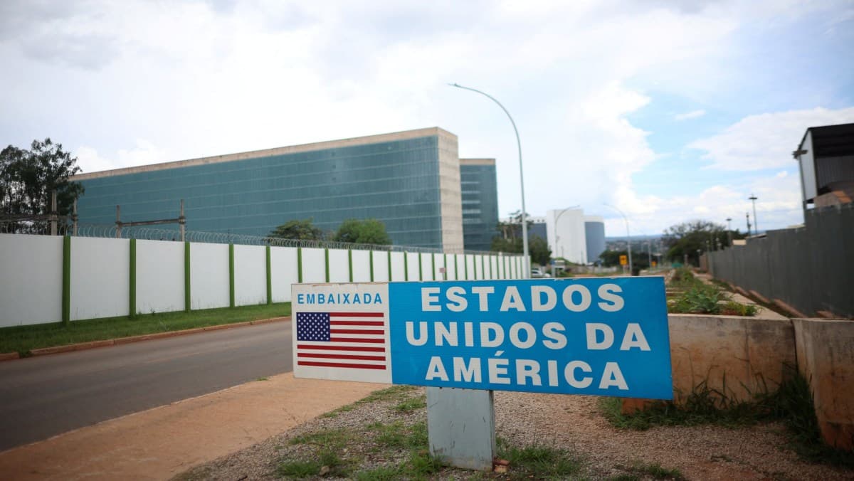 EUA suspende atendimentos em embaixada e consulados no Brasil após ameaça