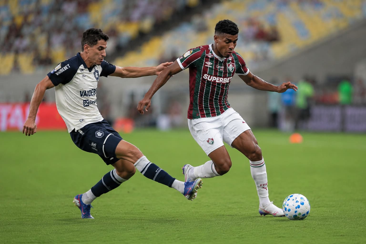 Fluminense é eliminado da Libertadores nos pênaltis e tropeça no Brasileirão