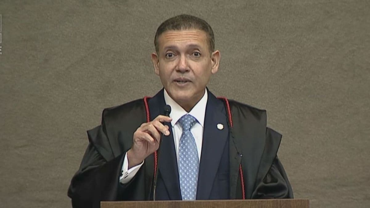 Kassio Nunes Marques destaca eficiência das urnas eletrônicas ao assumir TSE