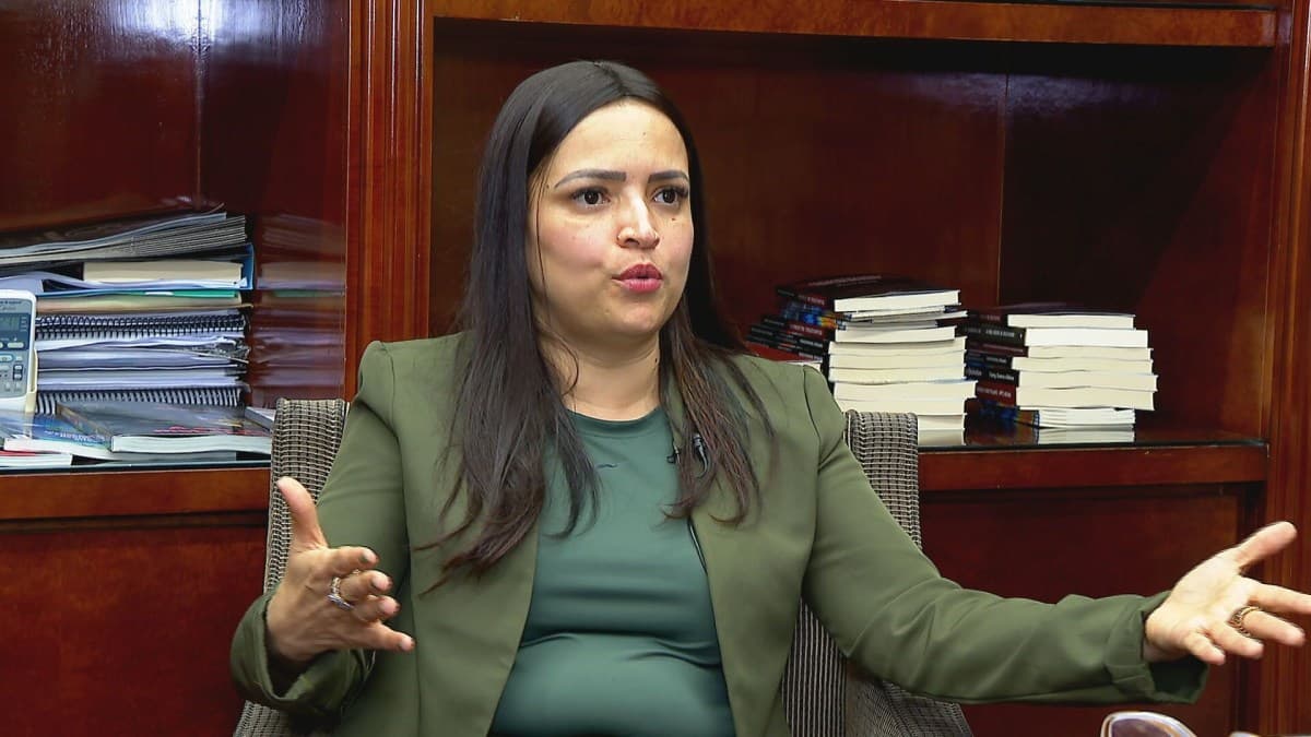 Karina Gama denuncia exigência de R$ 2,5 milhões por empresa do WiFi Livre SP