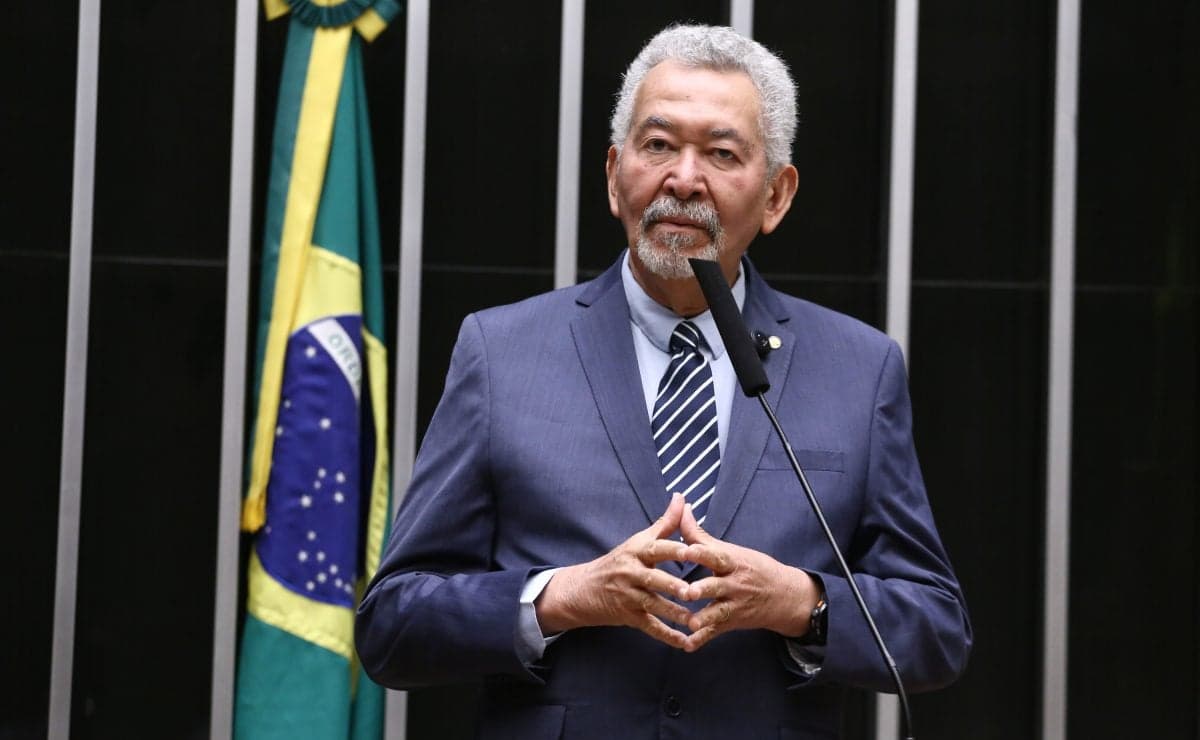 PT pede suspensão da perda de mandato de deputado ao STF