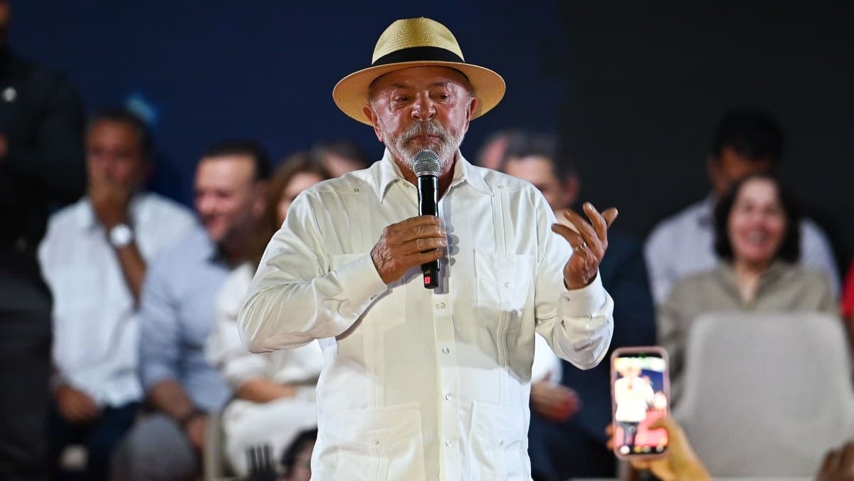 Lula destaca nova descoberta de petróleo como futuro promissor