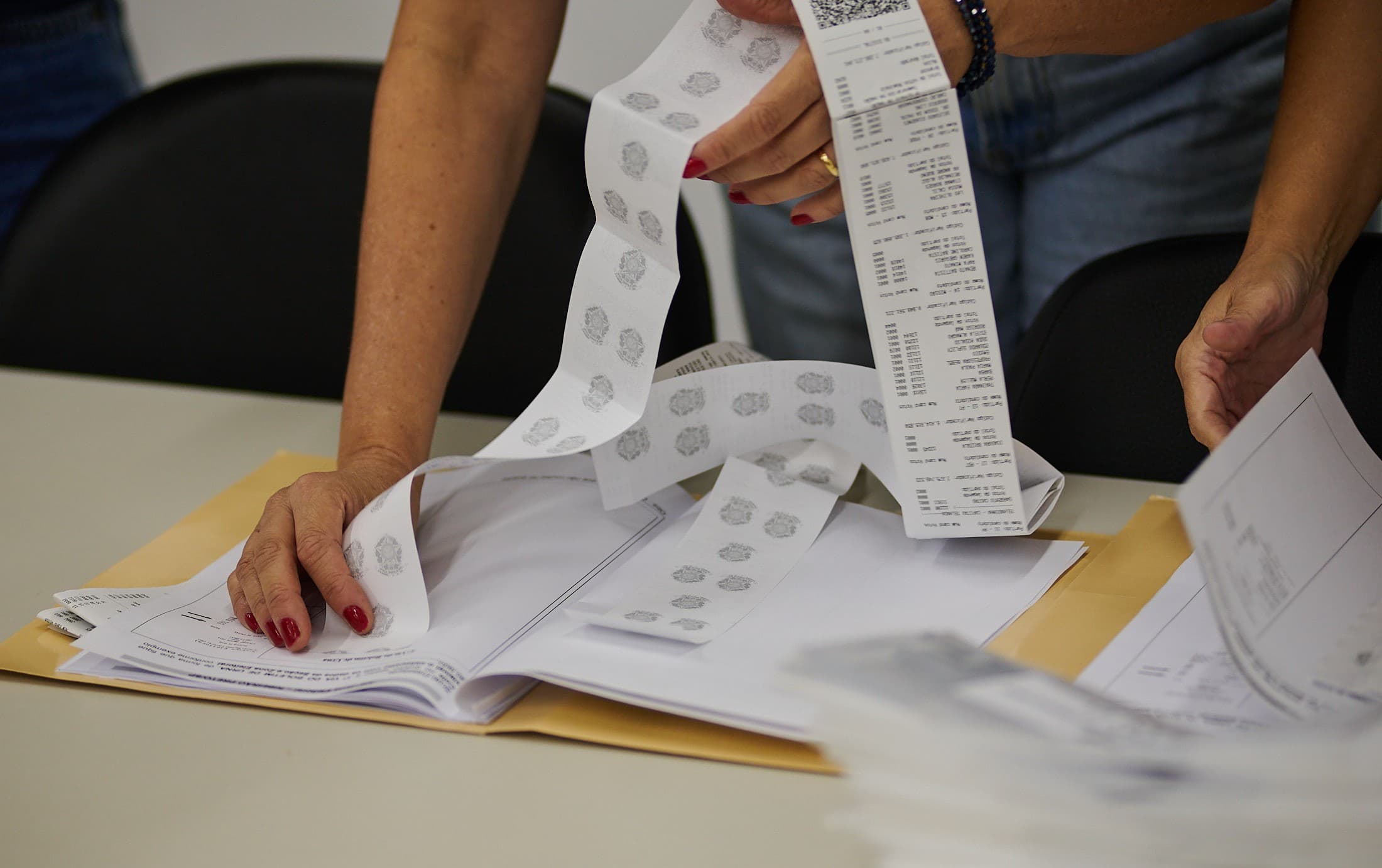 Eleições de 2026 registram recorde de 119,3 milhões de votos válidos