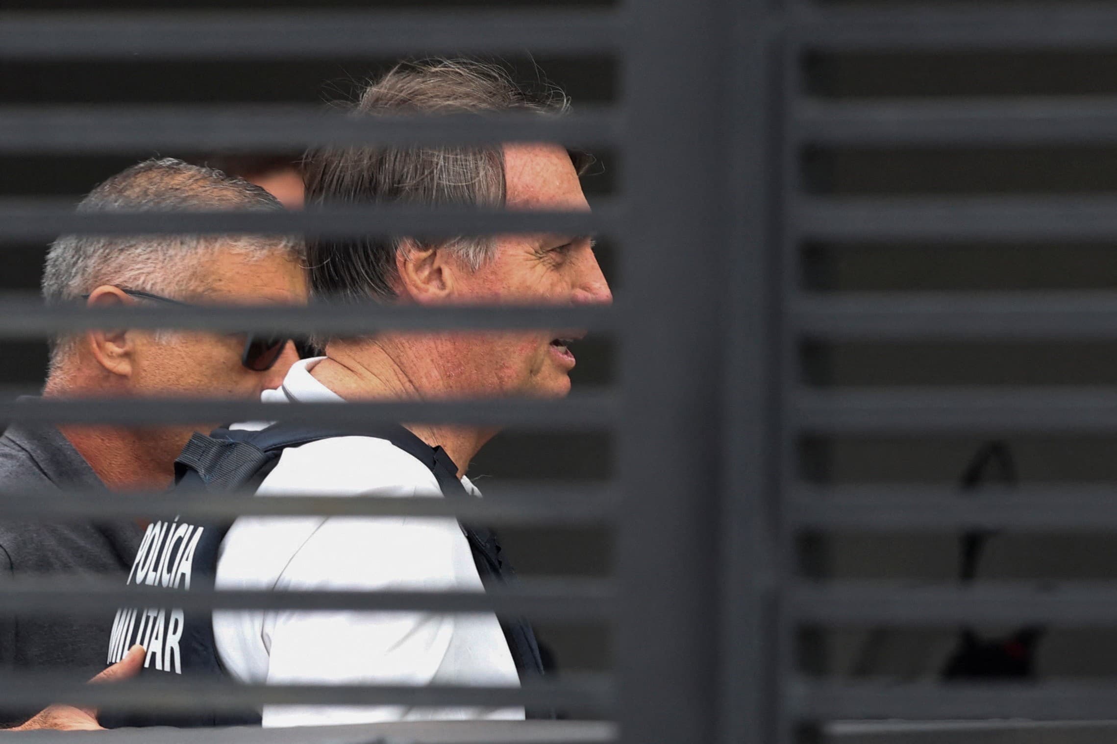 Decisão do STF Proíbe Drones Perto da Casa de Jair Bolsonaro