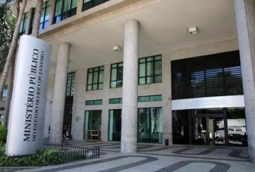 MPRJ solicita prisão de coronel do Corpo de Bombeiros por assédio