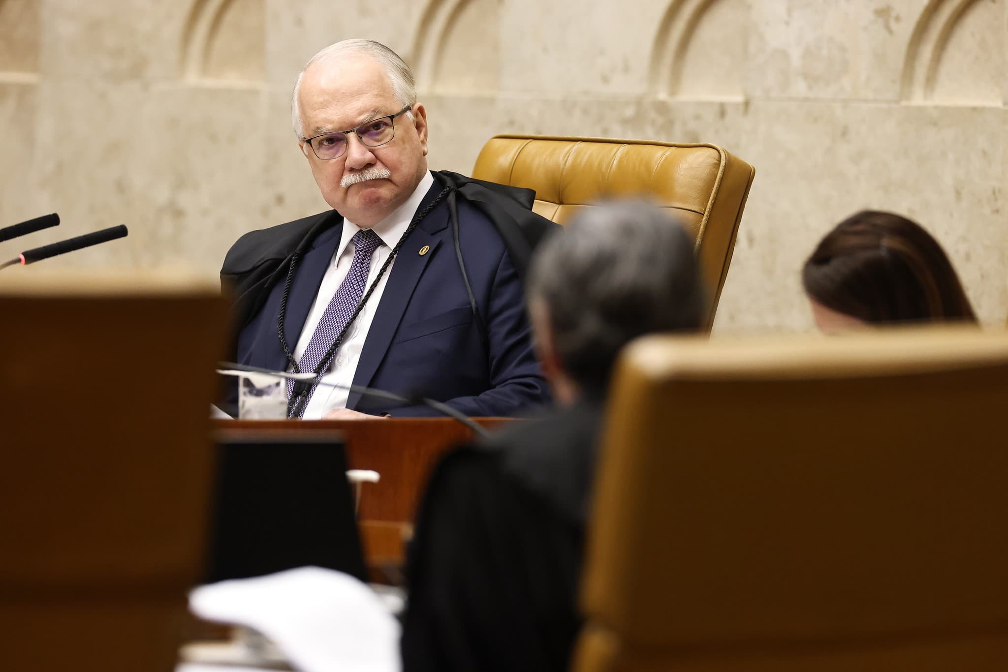 Fachin suspende afastamento de diretores da PF e assume relatoria de investigações
