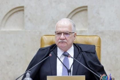 Fachin anuncia conclusão do julgamento sobre salários no Judiciário