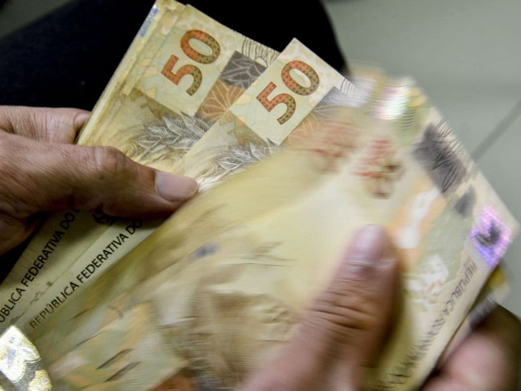 Recursos do petróleo podem ajudar a renegociar dívidas rurais
