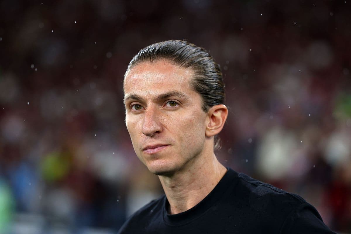 Filipe Luís é anunciado como novo treinador do Monaco até 2028