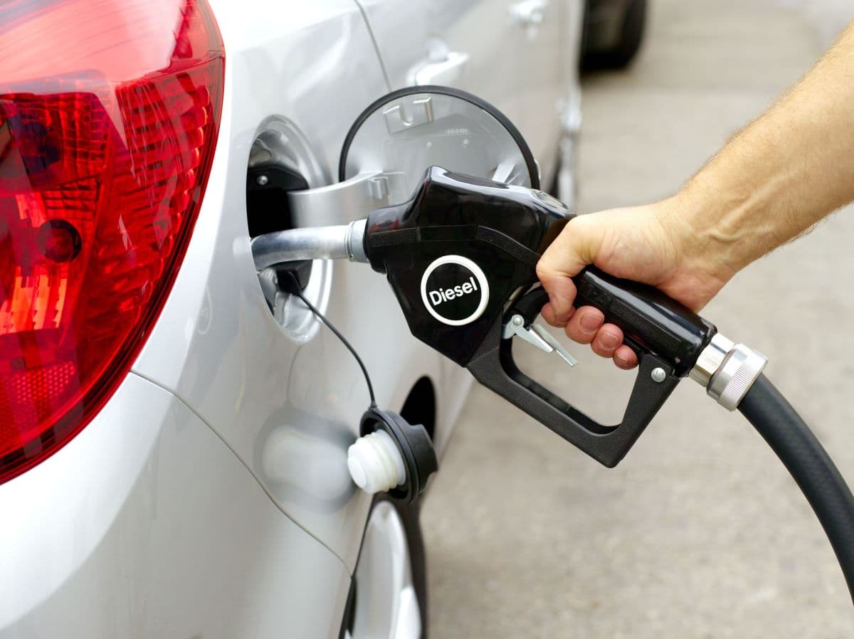 Governo Federal concede subvenção de R$ 1,20 ao diesel importado