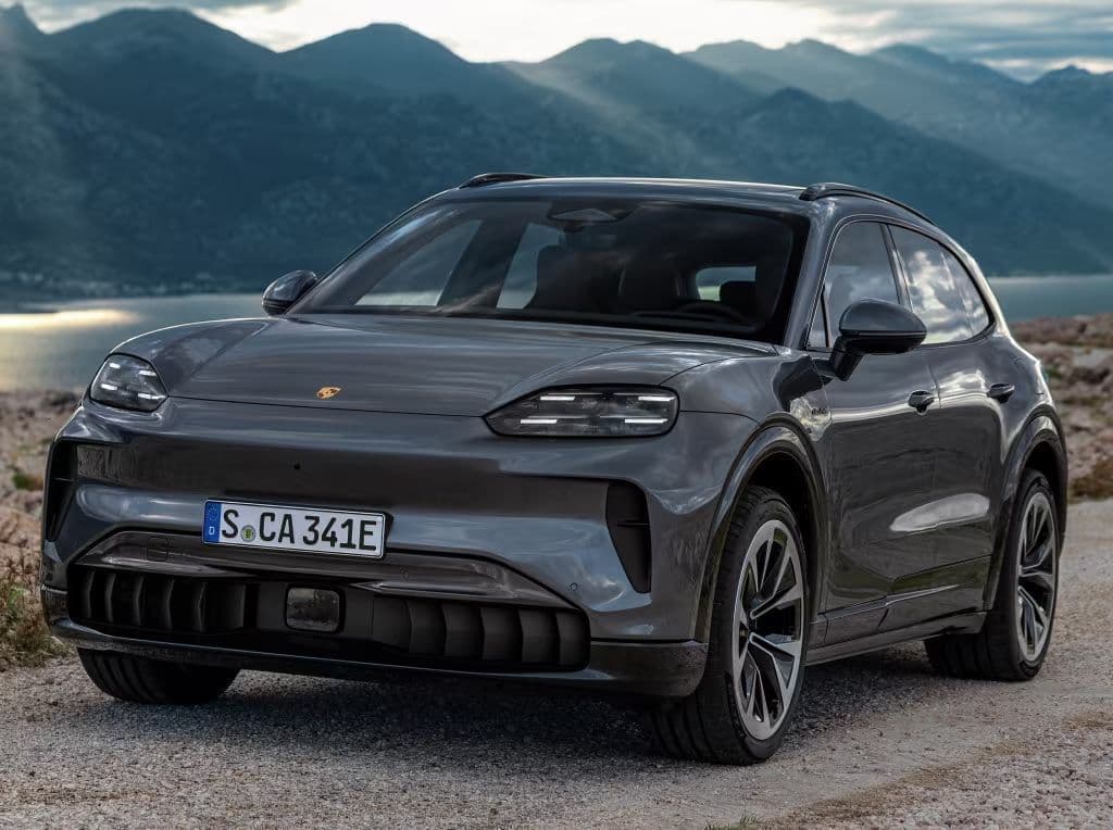Porsche lança Cayenne elétrico no Brasil com até 1.156 cv