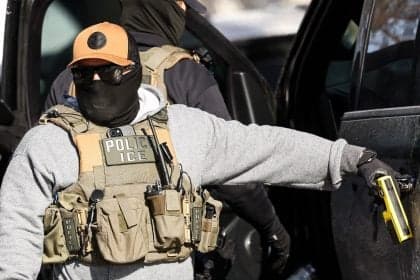 Juiz proíbe prisão de migrantes em tribunais durante governo Trump