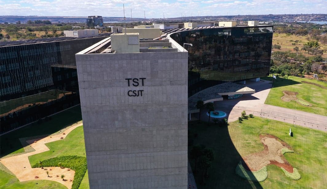 TST mantém dispensa por justa causa de recreadora em SC