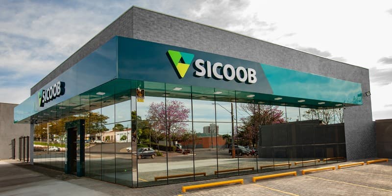 Sicoob aumenta financiamento rural em 7% na safra 2025/26