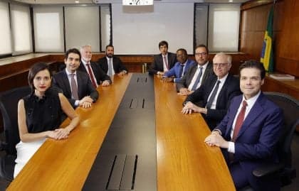 Brasil lidera taxa real de juros global com novo corte na Selic