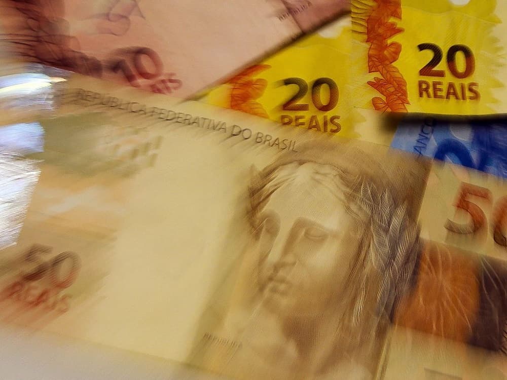 Reforma tributária prevê novos impostos para compras internacionais