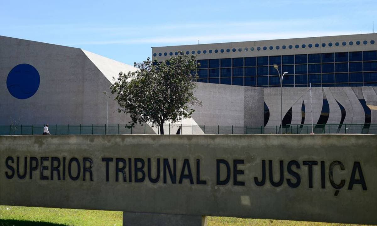 STJ autoriza mudança de sobrenome por abandono afetivo