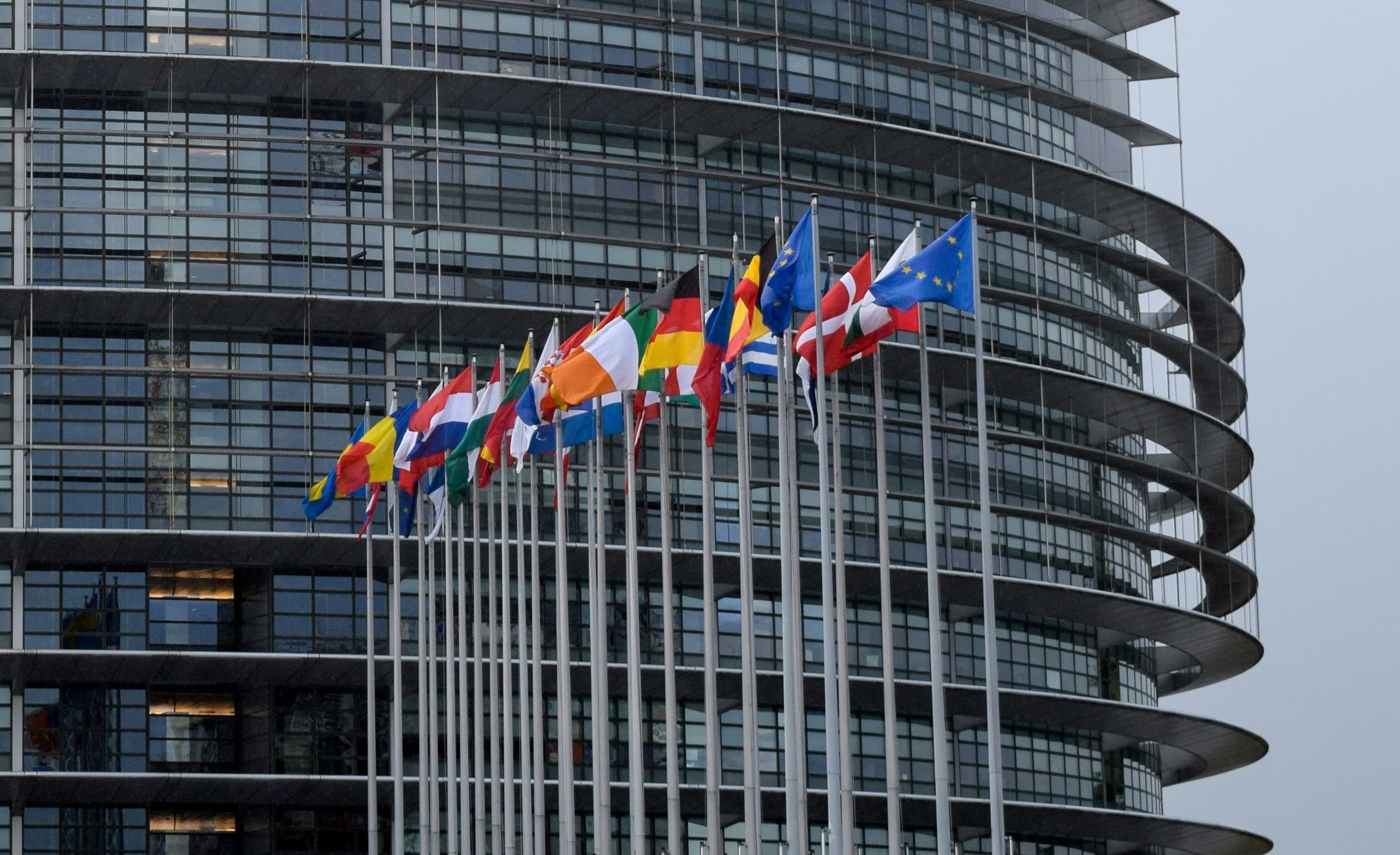 Comissão Europeia pressiona EUA por compromissos comerciais