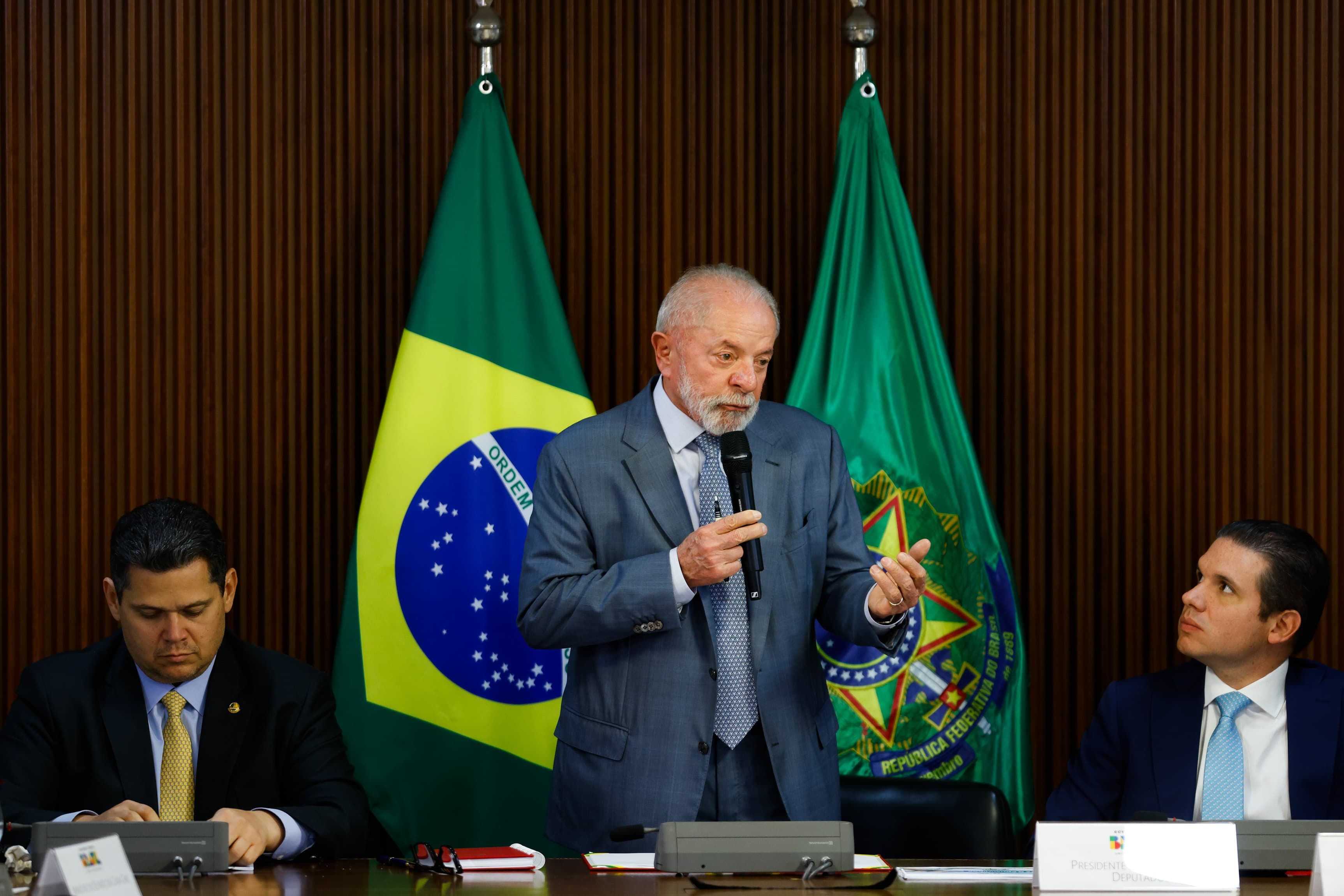 Lula busca apoio dos líderes do Congresso para aprovar pautas