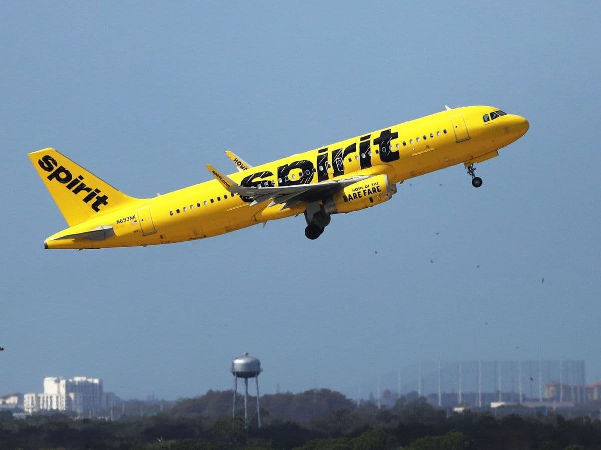 Companhias aéreas low cost buscam US$ 2,5 bi em apoio do governo