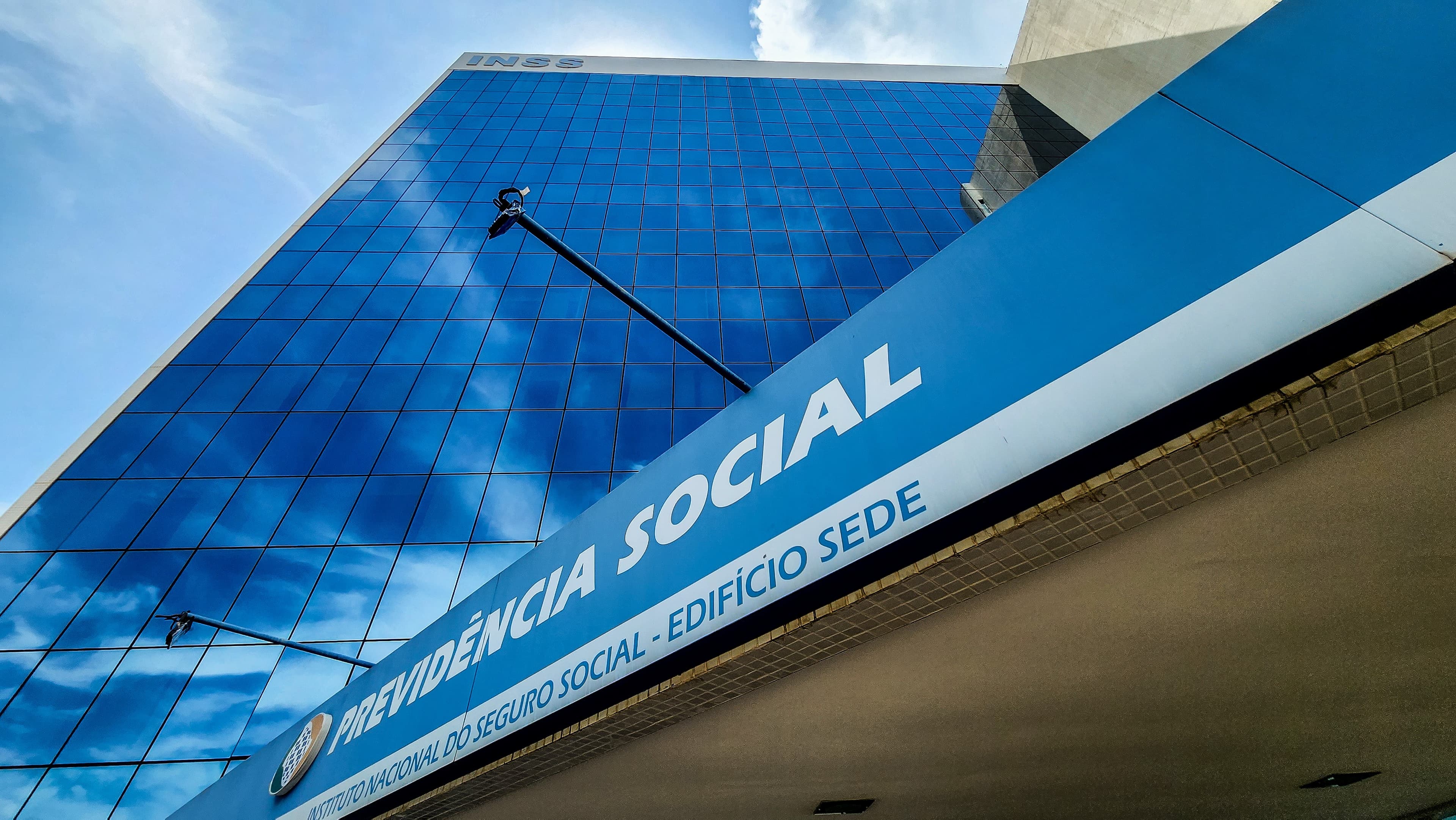 Pagamentos do INSS de maio começam nesta segunda-feira